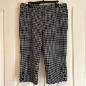 NWT Alfred Dunner Coral Gables Gingham Capri Pants